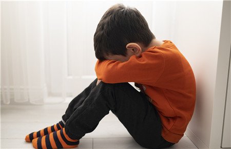 13歲男孩不上學怎么辦
