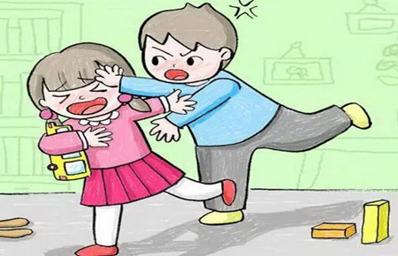 小孩打媽媽的時候怎么處理