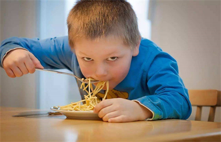 脾氣暴躁的孩子怎樣去管教他