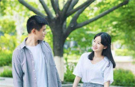 13歲女生早戀該如何引導(dǎo)
