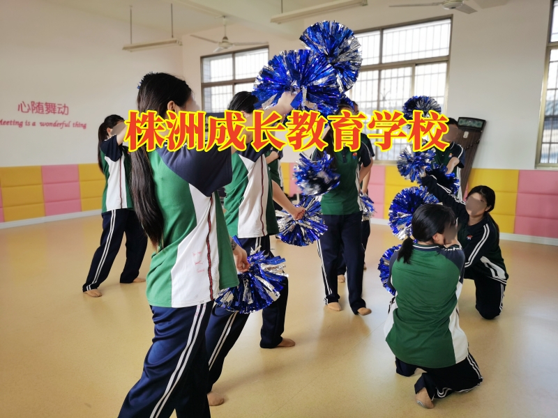 株洲成長教育學(xué)校：孩子揮霍行為家長可以這樣做