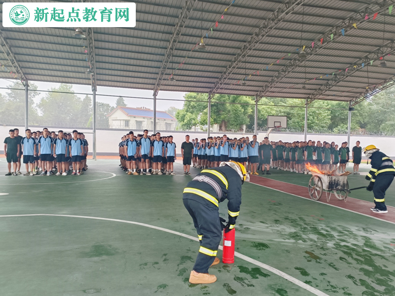 叛逆學生教育學校校園消防演練活動