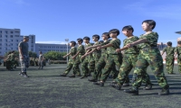 軍事化特訓學校矯正學生厭學不寫作業