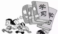 初中生厭學(xué)學(xué)校矯正孩子逃課行為